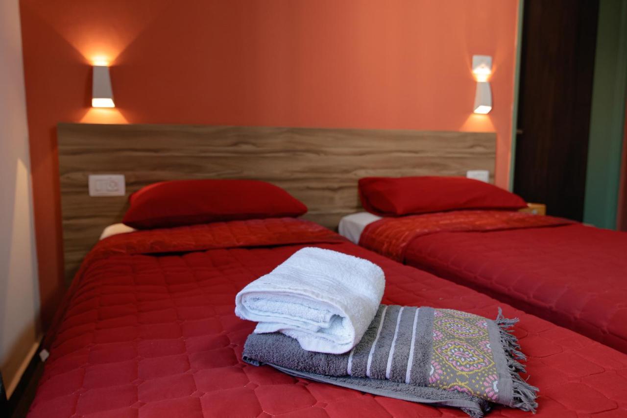 Louis Guesthouse Nazareth Bagian luar foto
