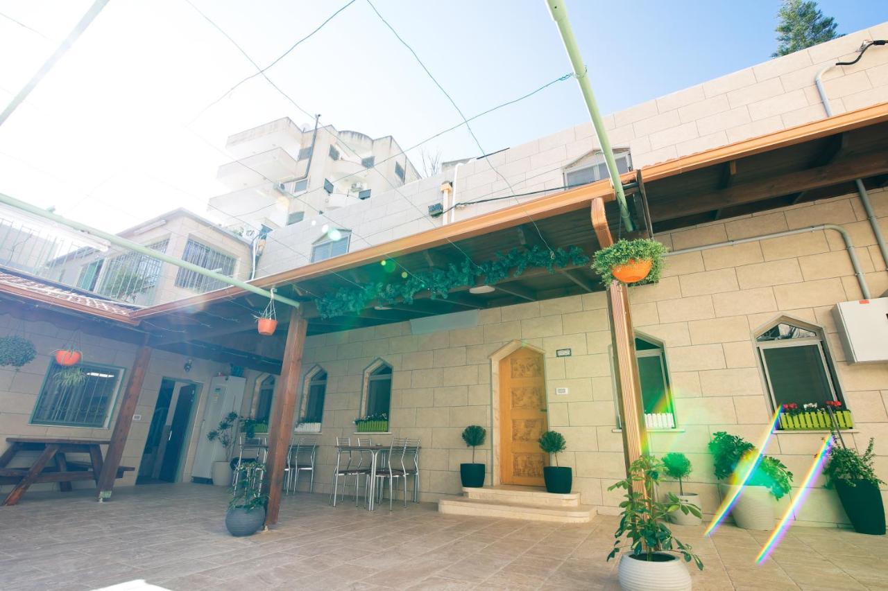 Louis Guesthouse Nazareth Bagian luar foto