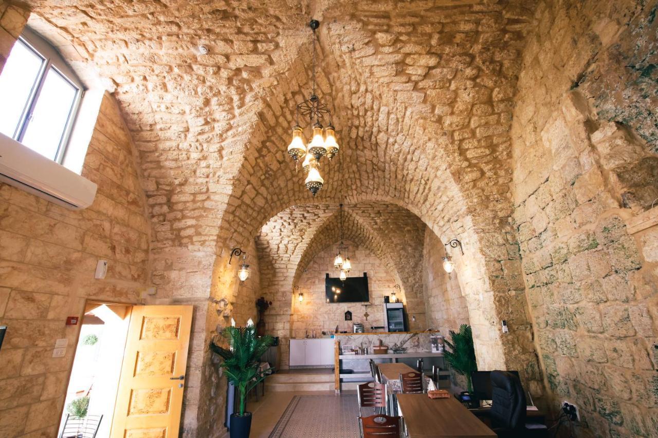 Louis Guesthouse Nazareth Bagian luar foto