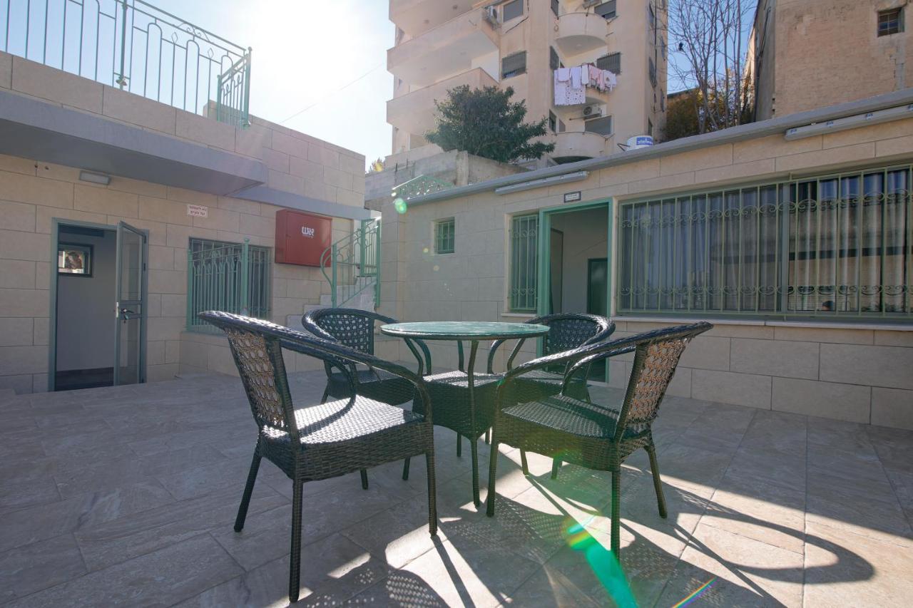 Louis Guesthouse Nazareth Bagian luar foto