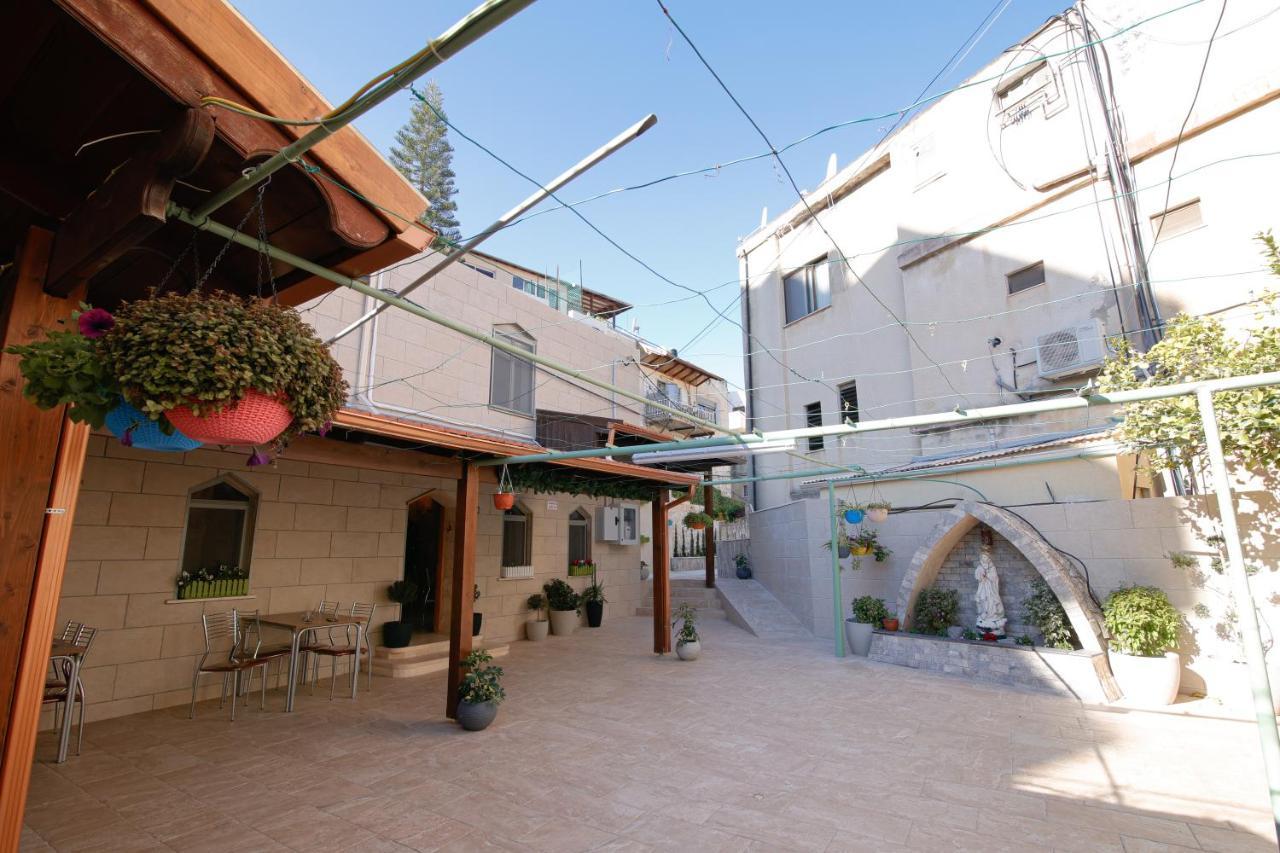 Louis Guesthouse Nazareth Bagian luar foto