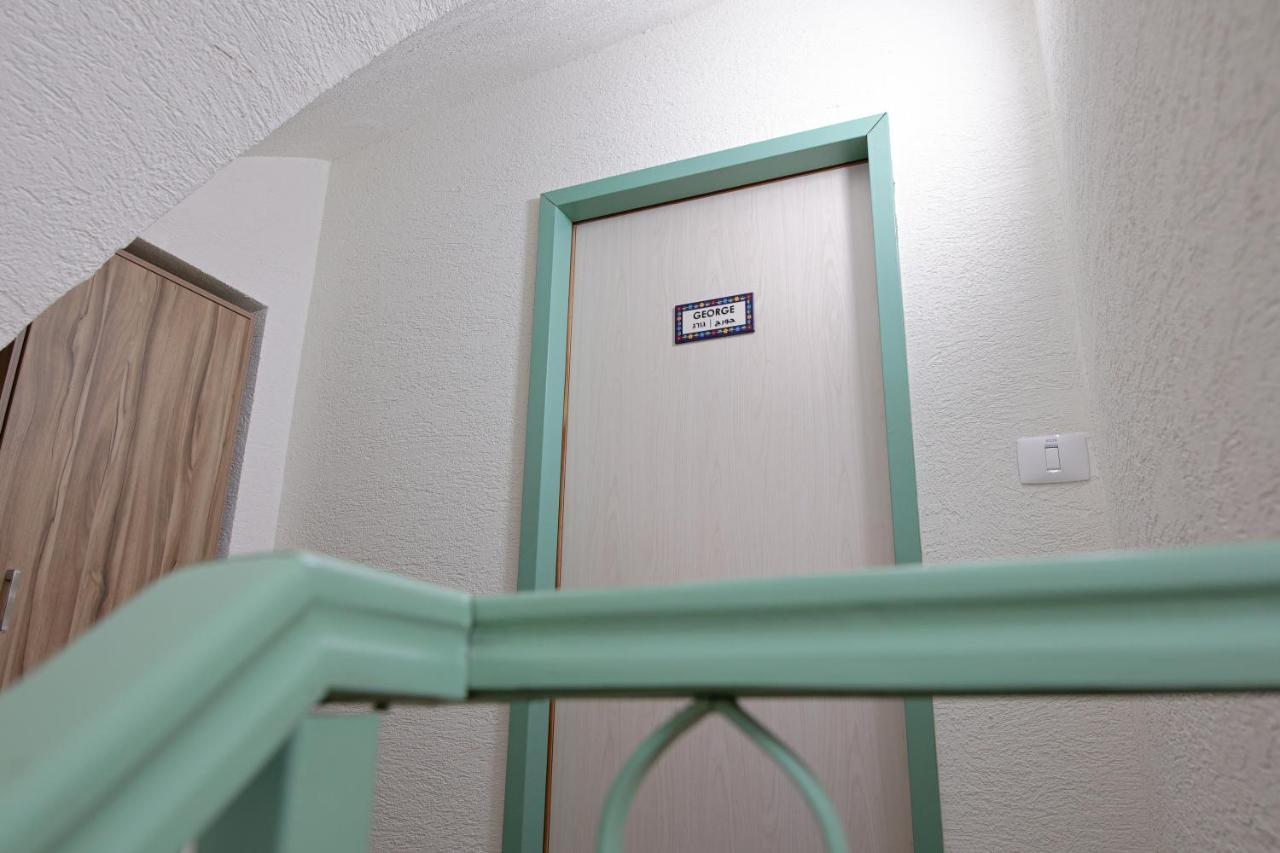 Louis Guesthouse Nazareth Bagian luar foto