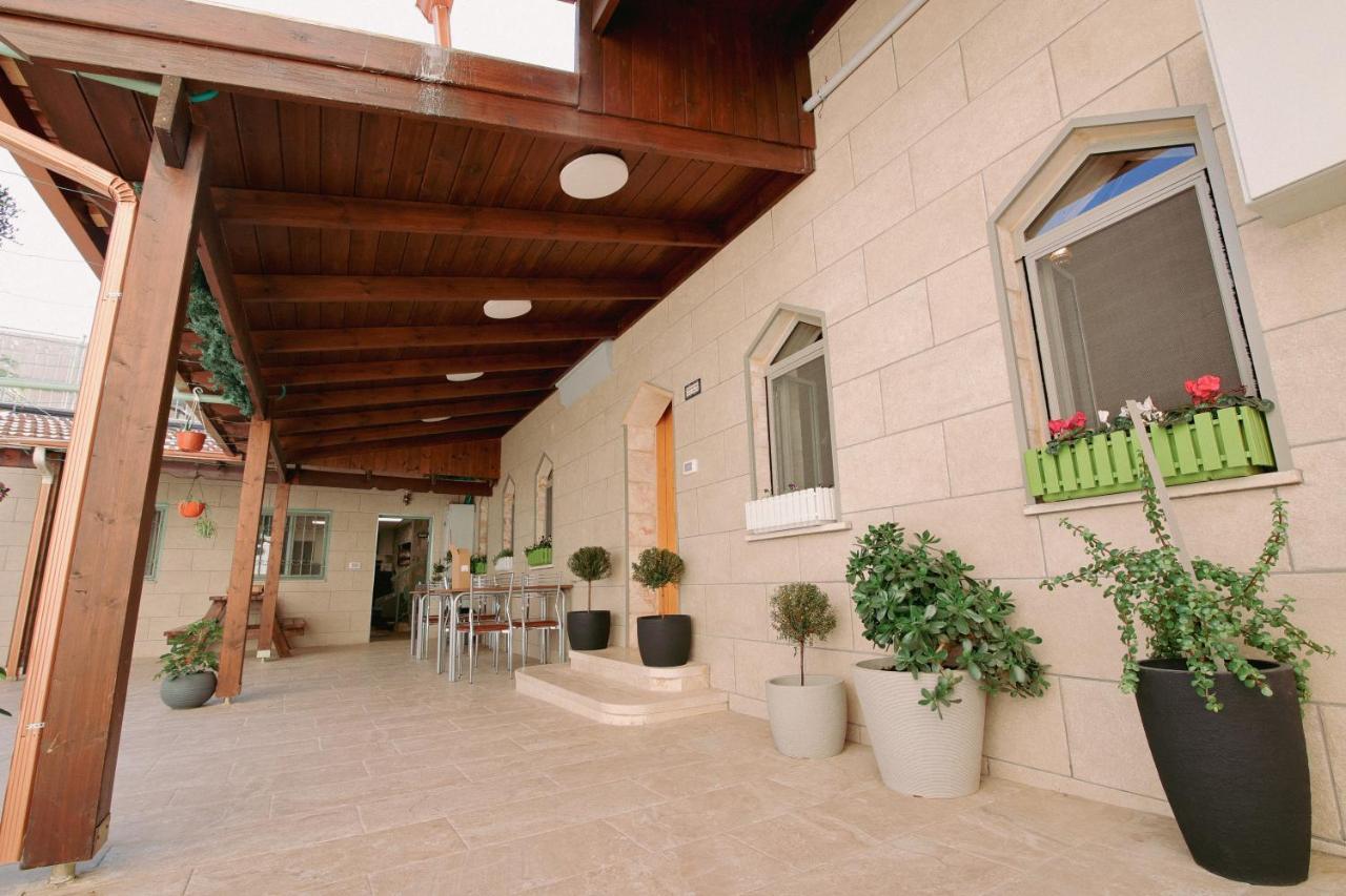 Louis Guesthouse Nazareth Bagian luar foto